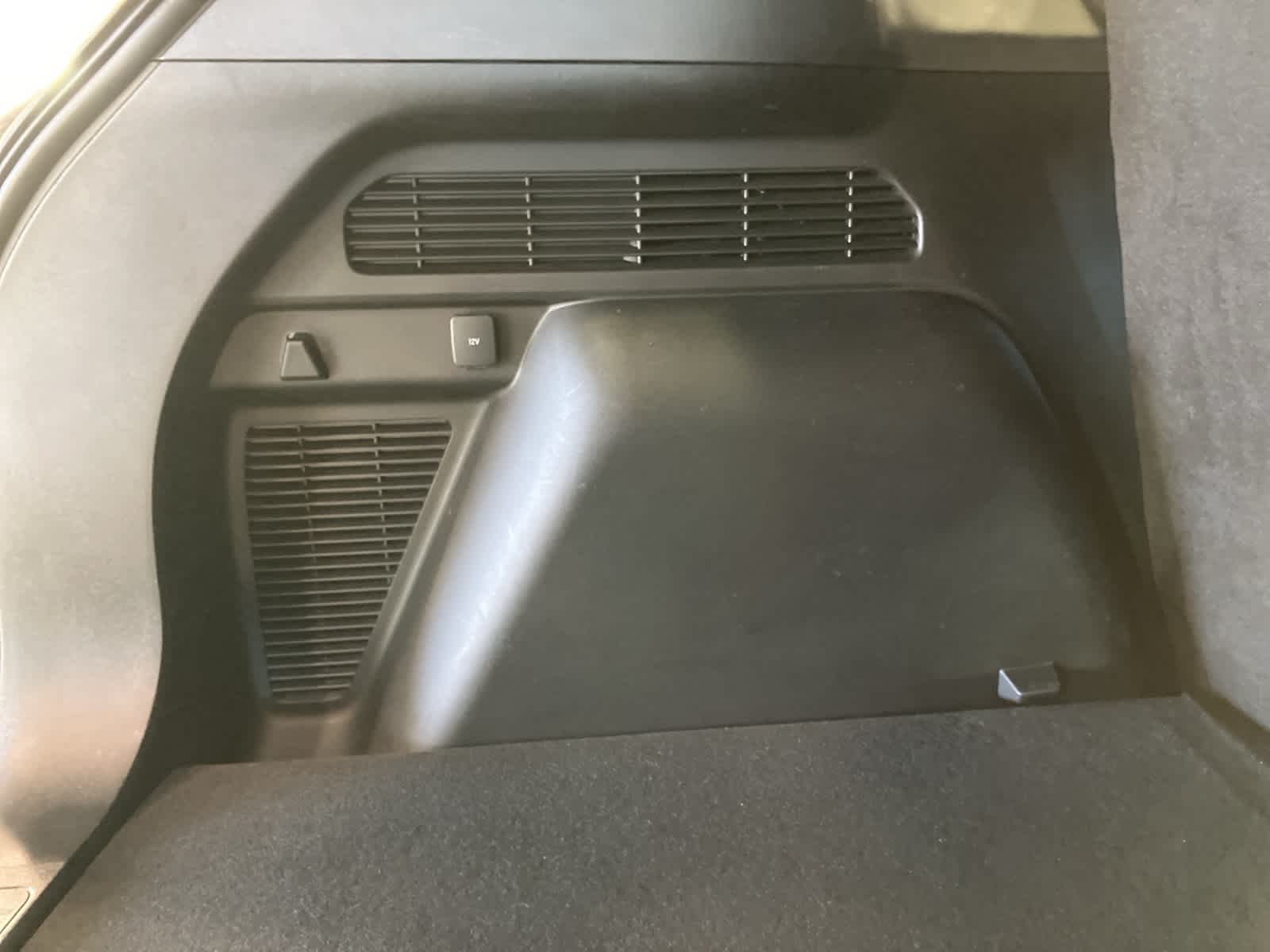 Thumbnail: 2023 Ford Escape - 31