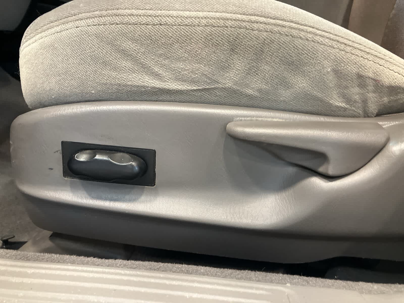 Thumbnail: 2000 Ford Taurus - 13