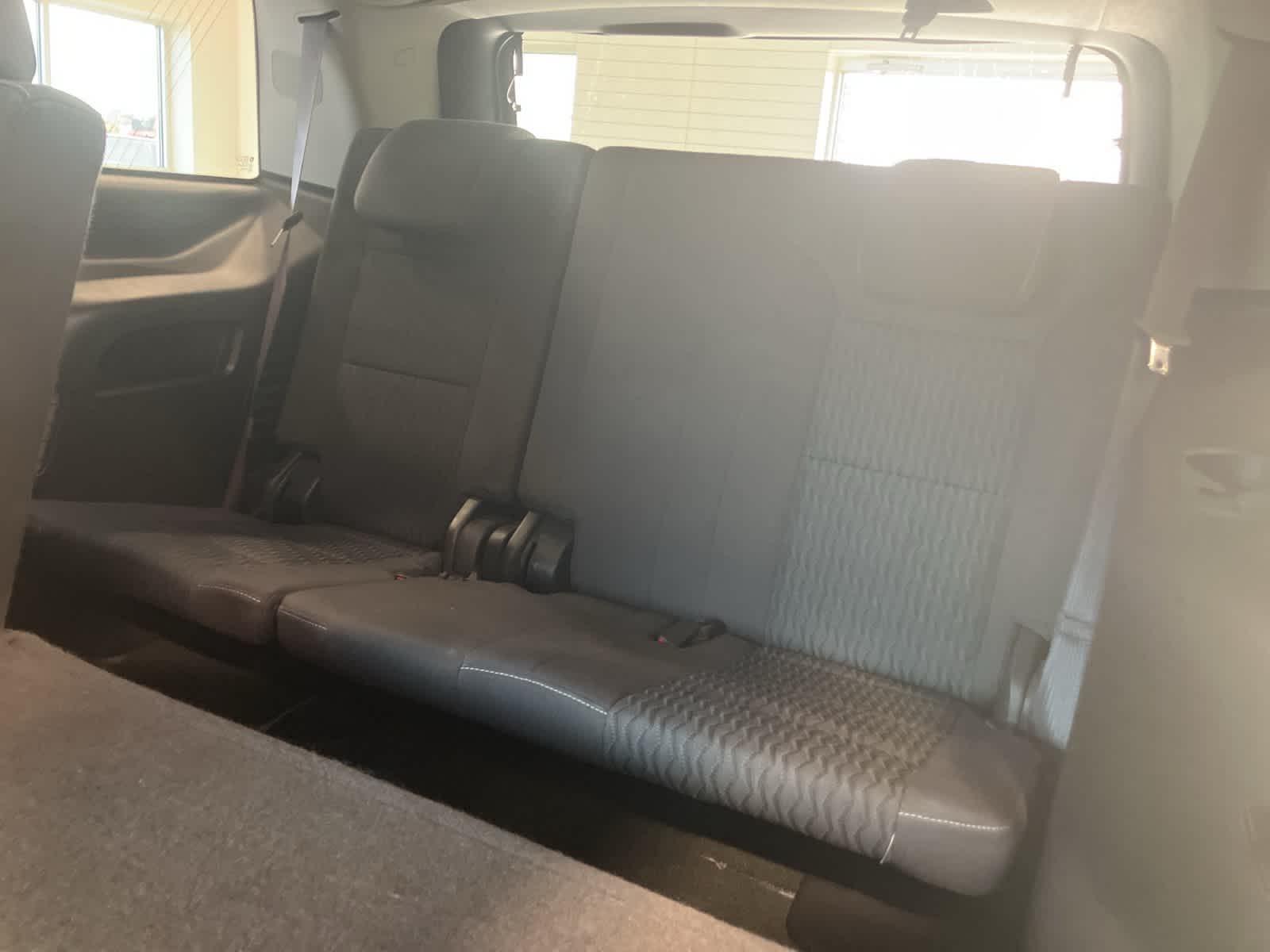 Thumbnail: 2017 GMC Yukon - 27