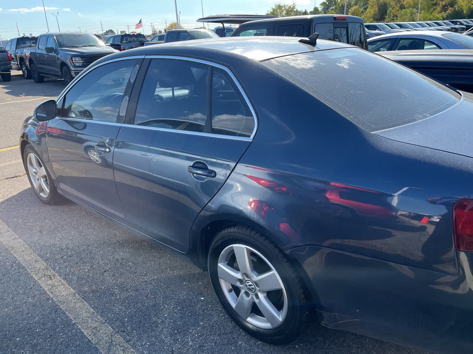 Thumbnail: 2008 Volkswagen Jetta - 10