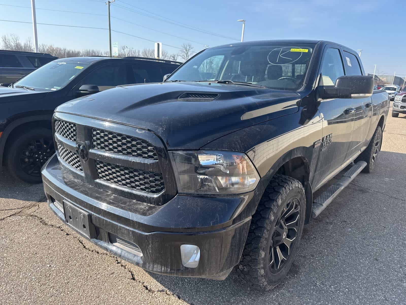 Thumbnail: 2022 RAM 1500 Classic - 18