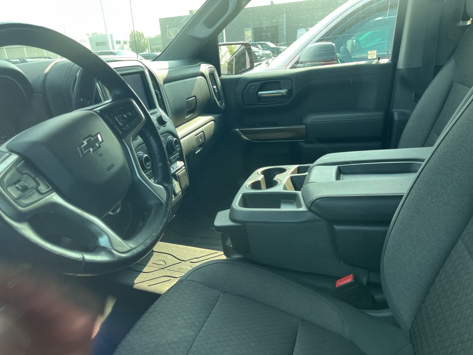 Thumbnail: 2019 Chevrolet Silverado 1500 - 24