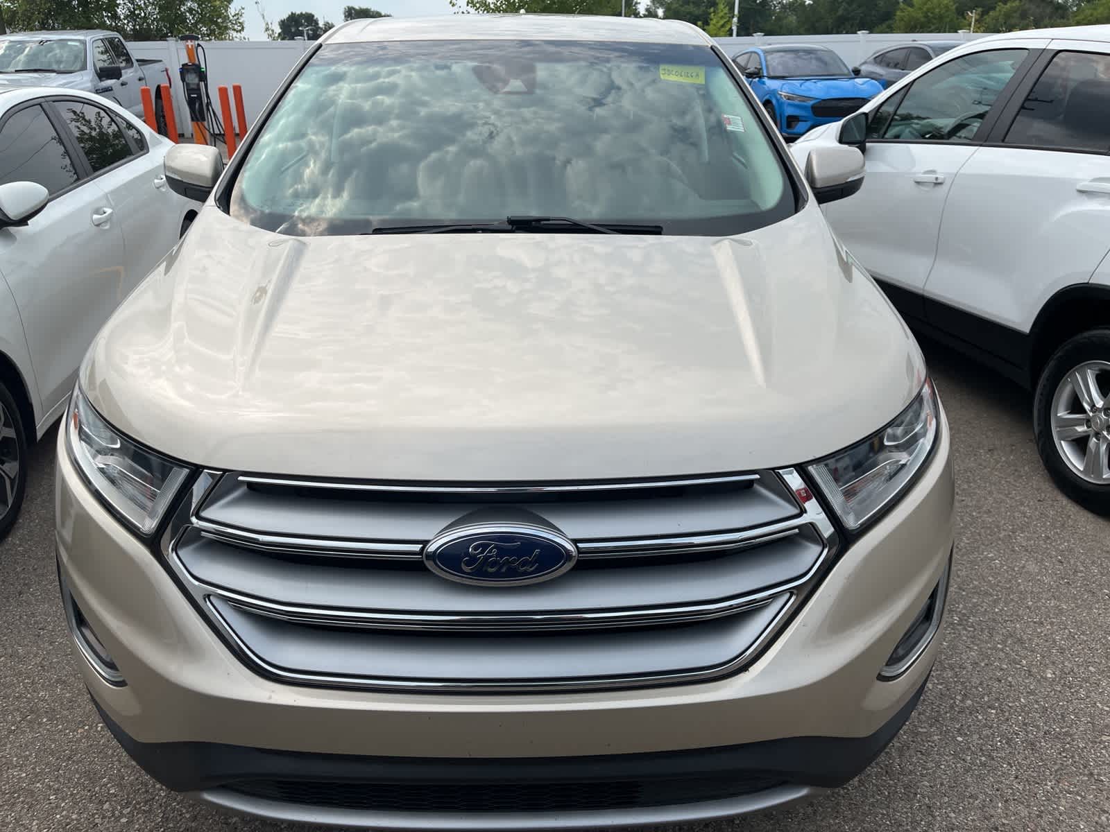 Thumbnail: 2018 Ford Edge - 21