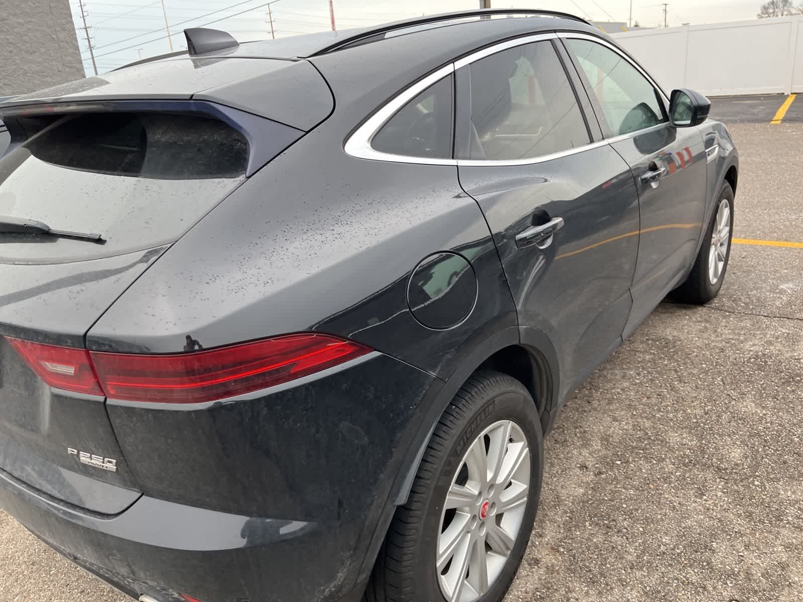 Thumbnail: 2019 Jaguar E-Pace - 17