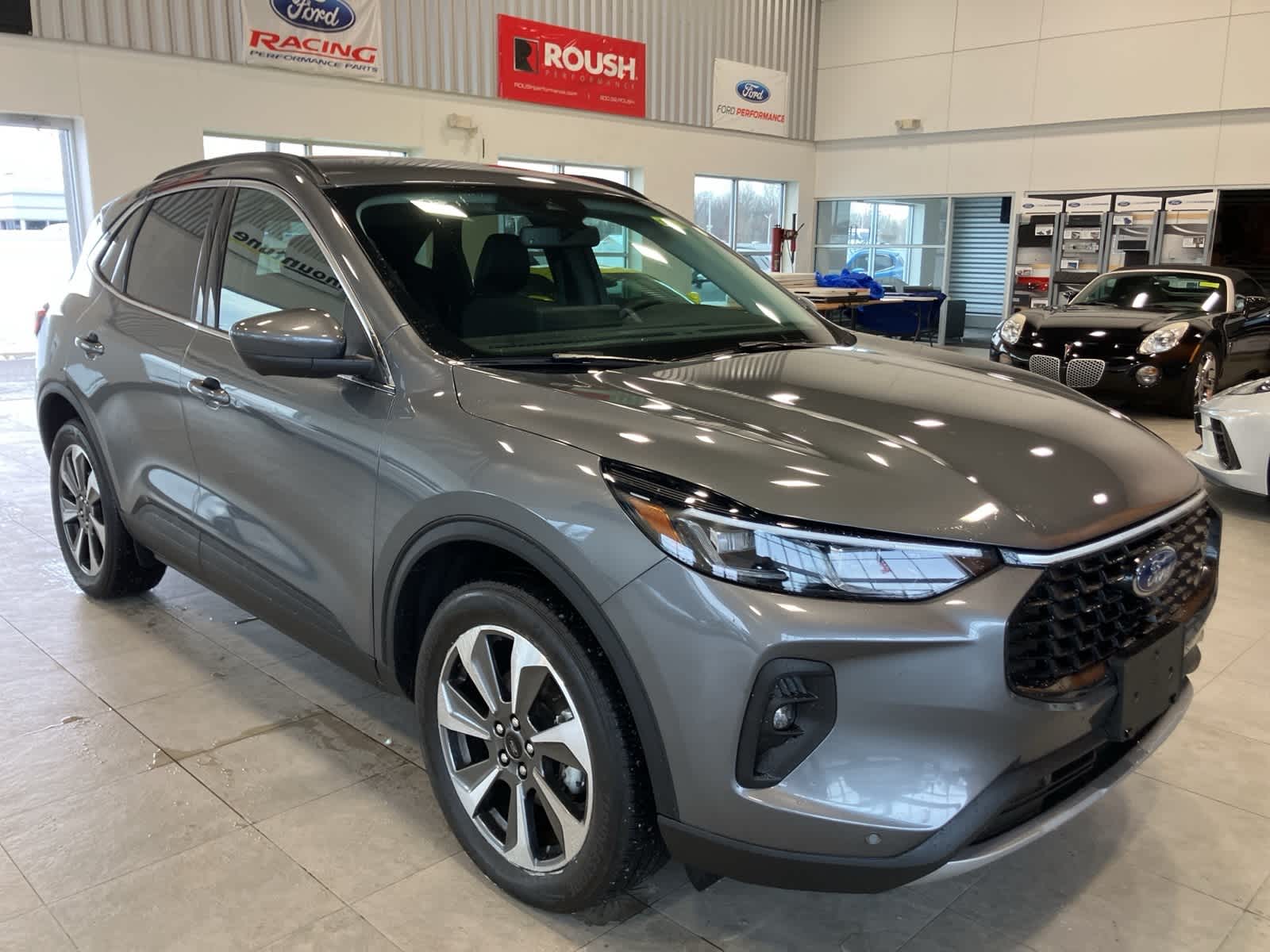 Thumbnail: 2024 Ford Escape - 3