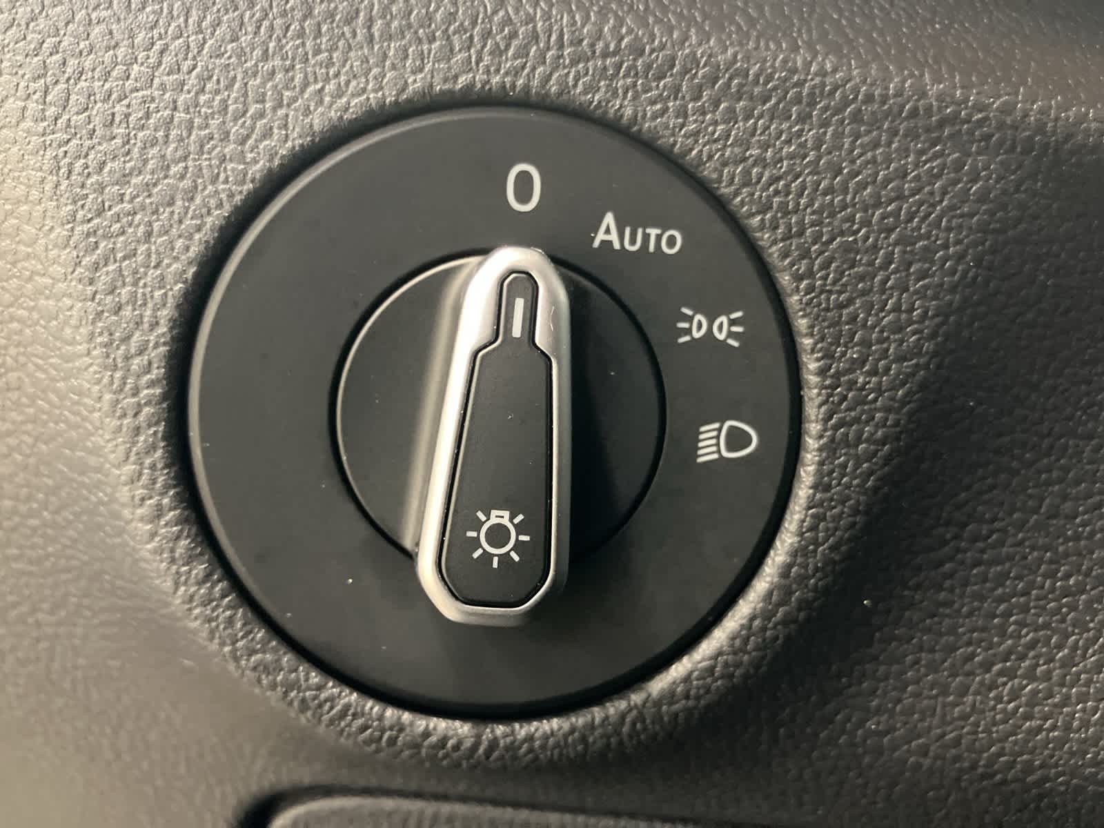 Thumbnail: 2024 Volkswagen Jetta - 14