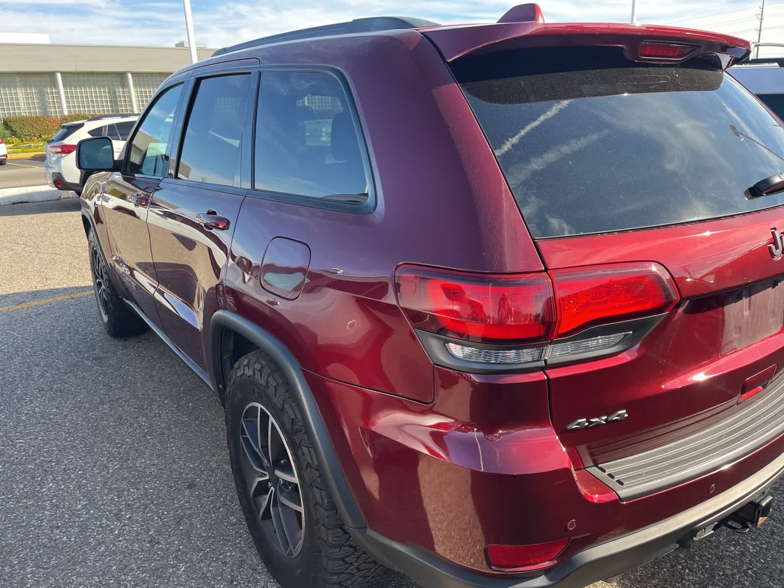 Thumbnail: 2020 Jeep Grand Cherokee - 10