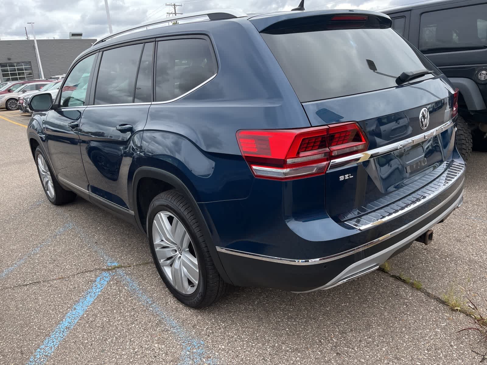 Thumbnail: 2019 Volkswagen Atlas - 9