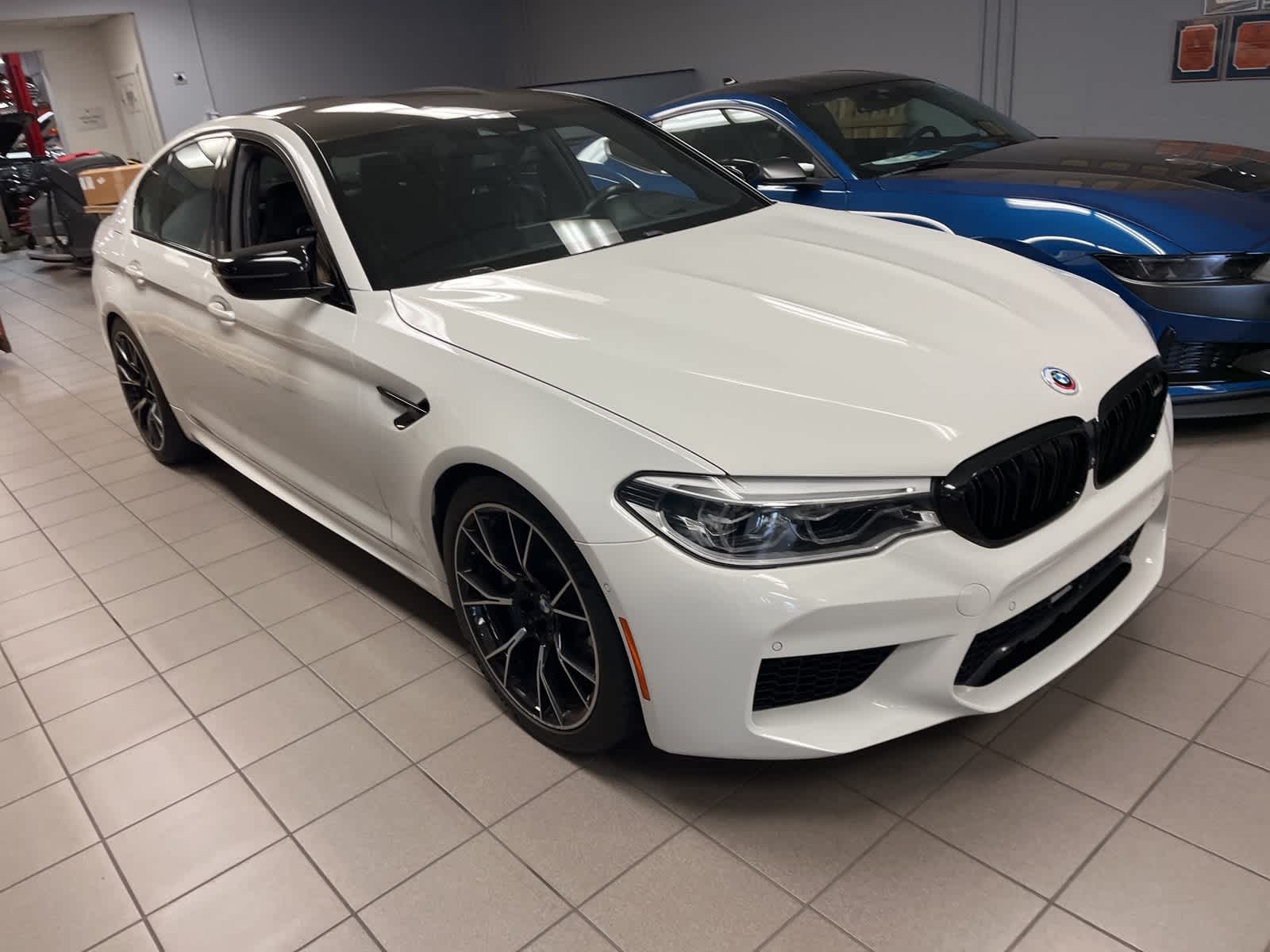 Thumbnail: 2019 BMW M5 - 22