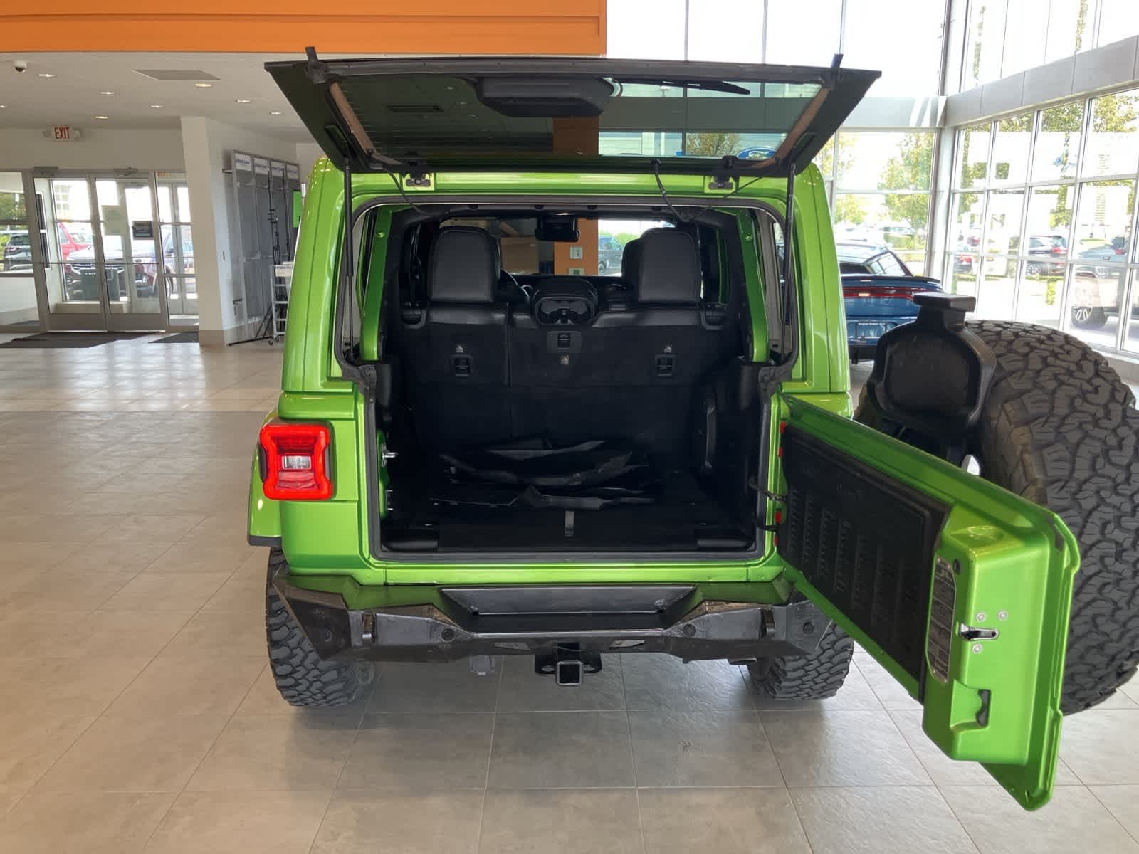 Thumbnail: 2019 Jeep Wrangler - 28