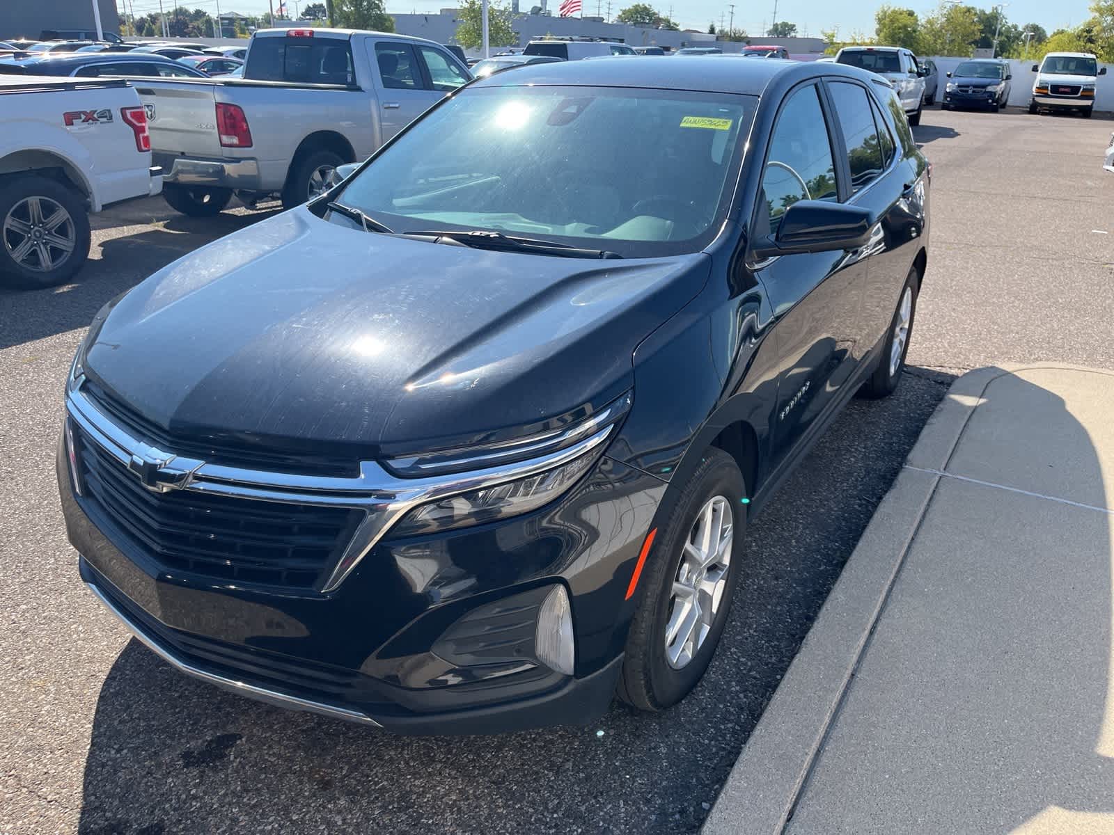 Thumbnail: 2022 Chevrolet Equinox - 19