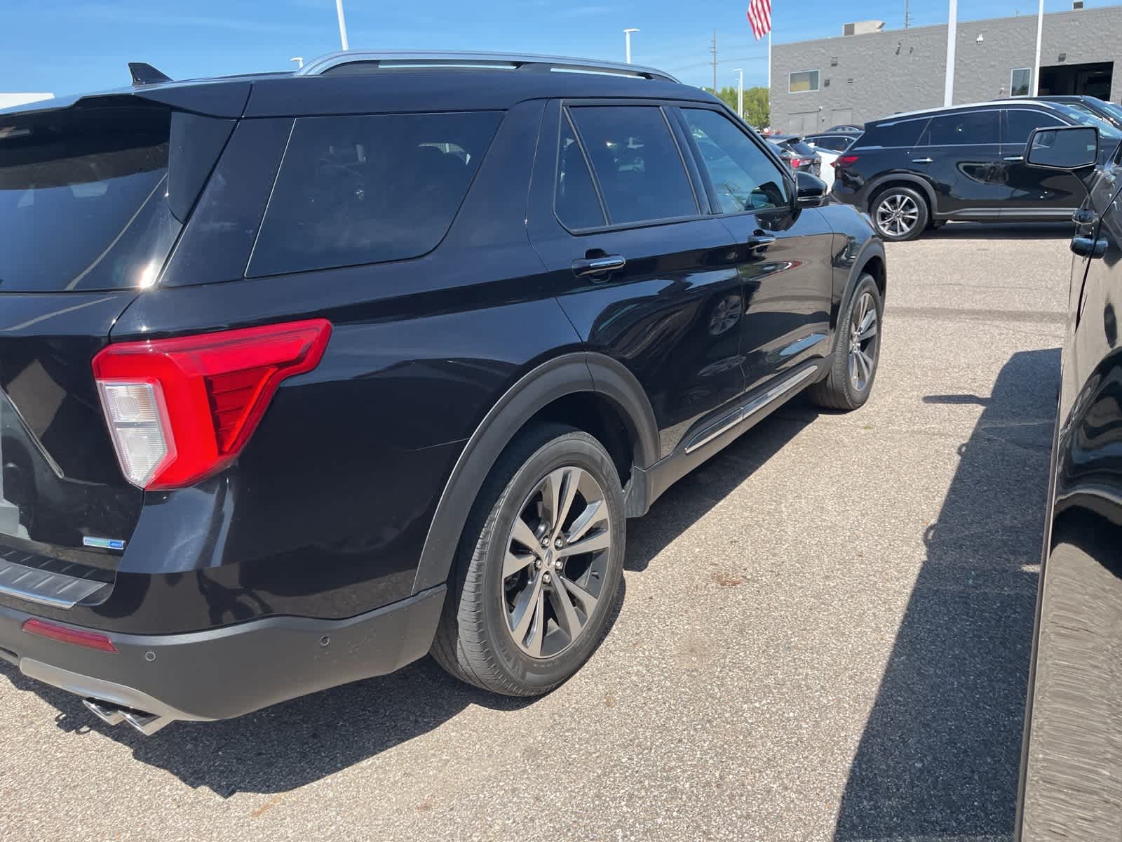 Thumbnail: 2020 Ford Explorer - 16
