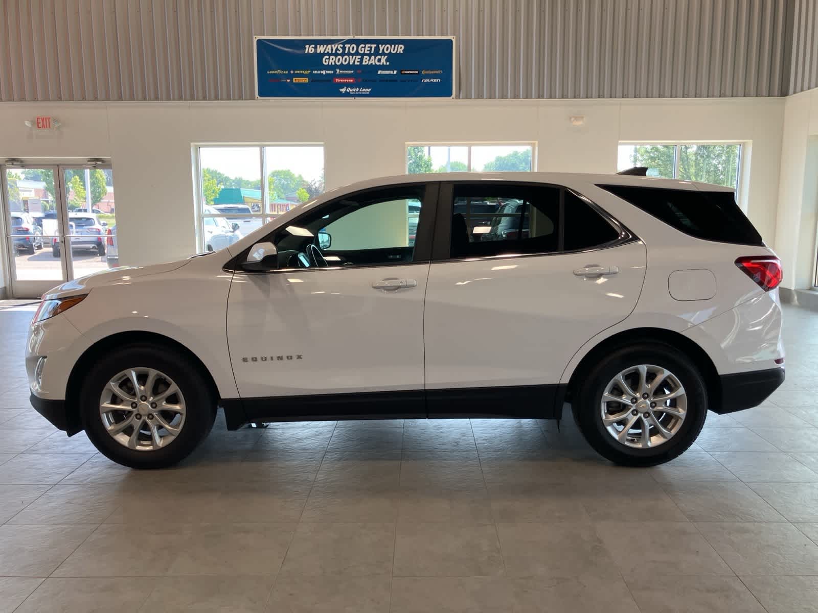 Thumbnail: 2021 Chevrolet Equinox - 8