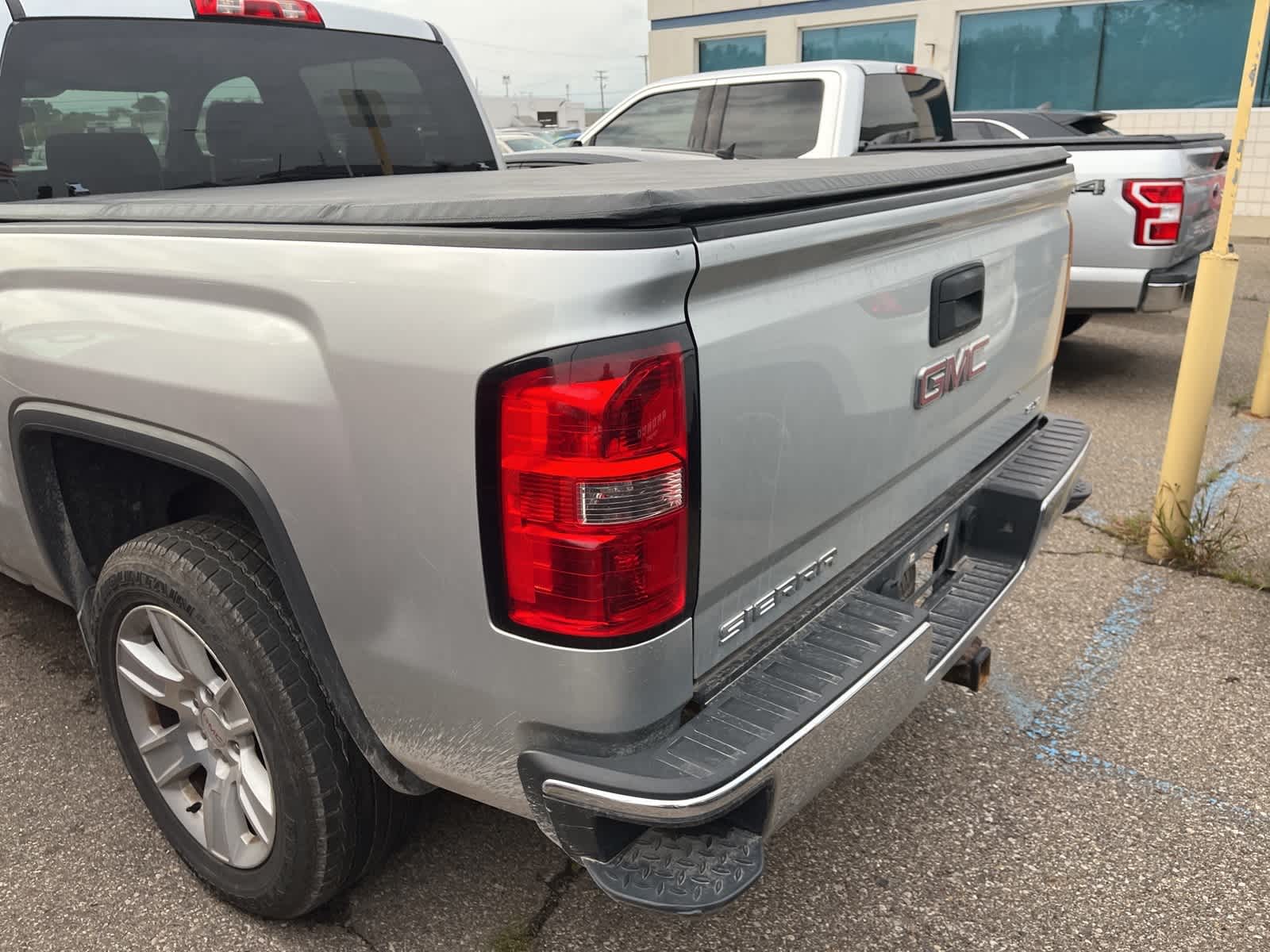Thumbnail: 2015 GMC Sierra 1500 - 7