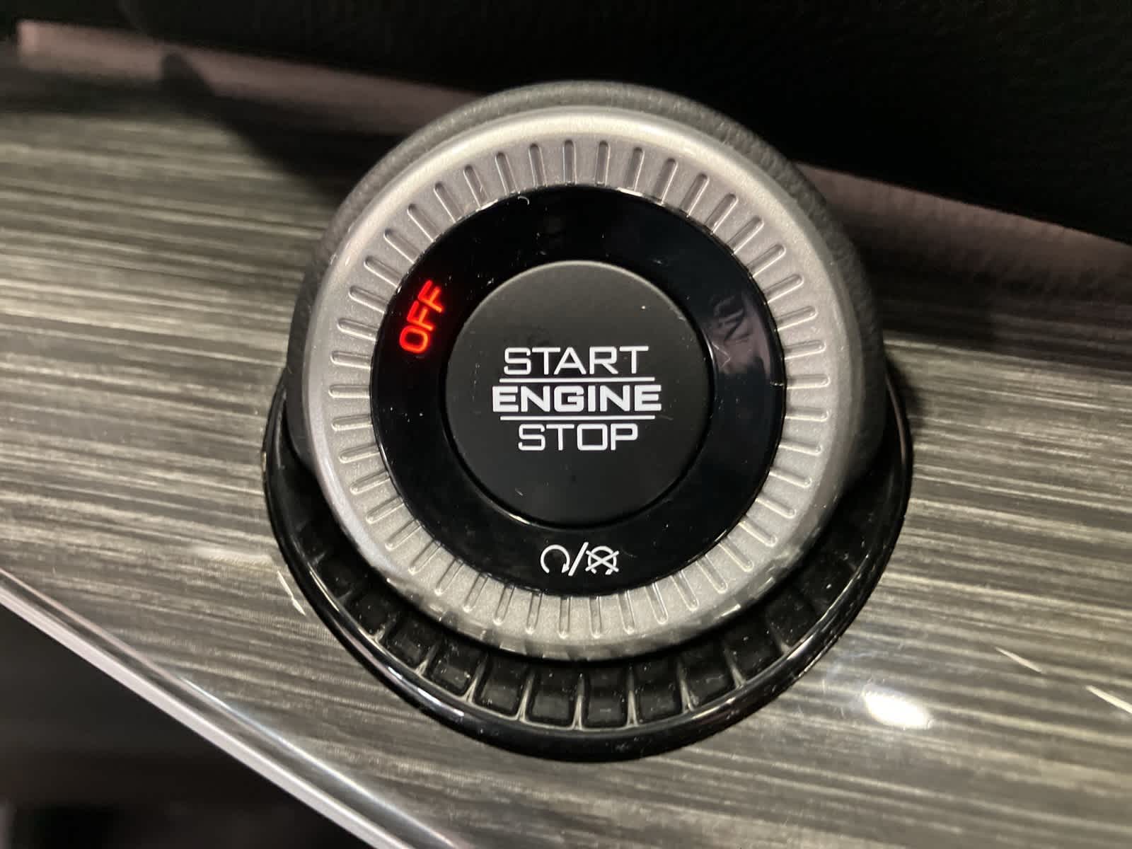 Thumbnail: 2022 Jeep Wagoneer - 21