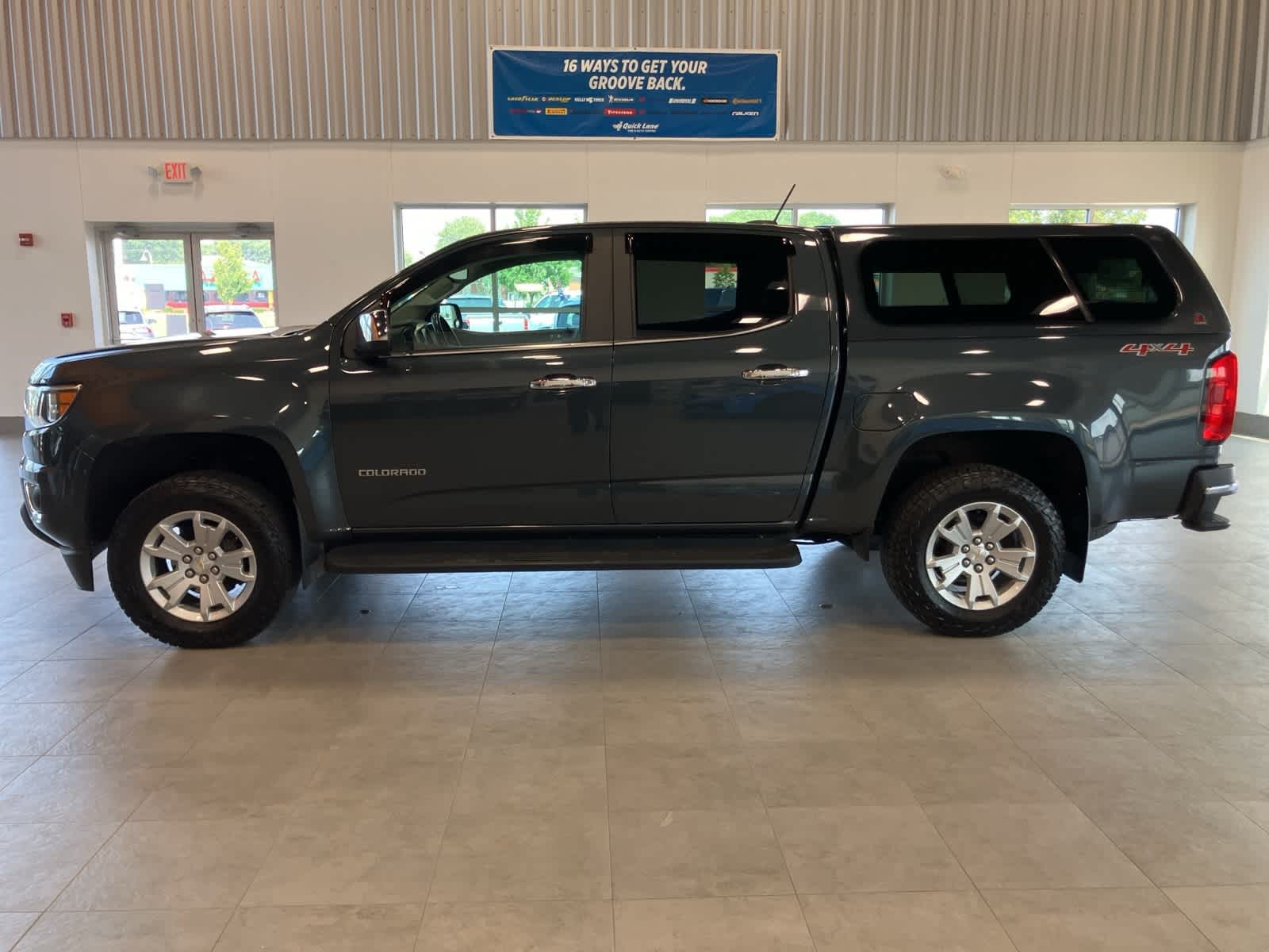 Thumbnail: 2017 Chevrolet Colorado - 8