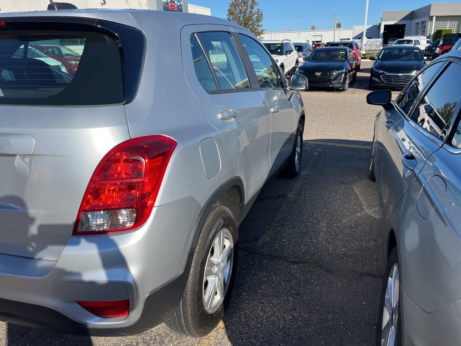 Thumbnail: 2018 Chevrolet Trax - 15