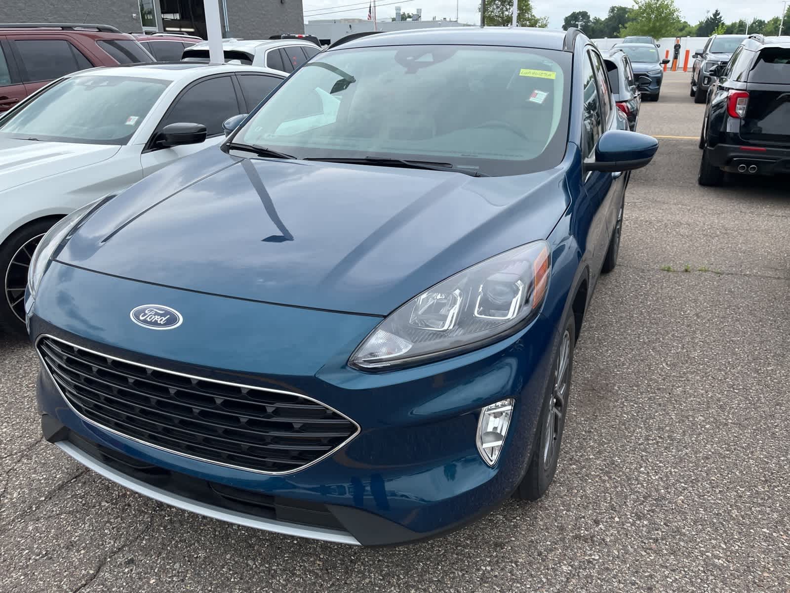 Thumbnail: 2020 Ford Escape - 2