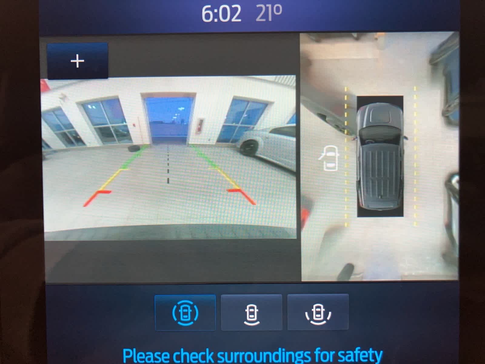 Thumbnail: 2020 Ford Explorer - 21