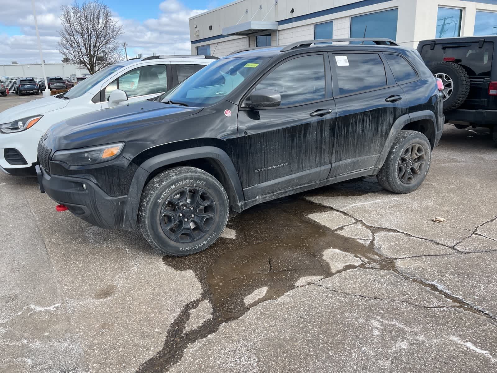 Thumbnail: 2021 Jeep Cherokee - 6