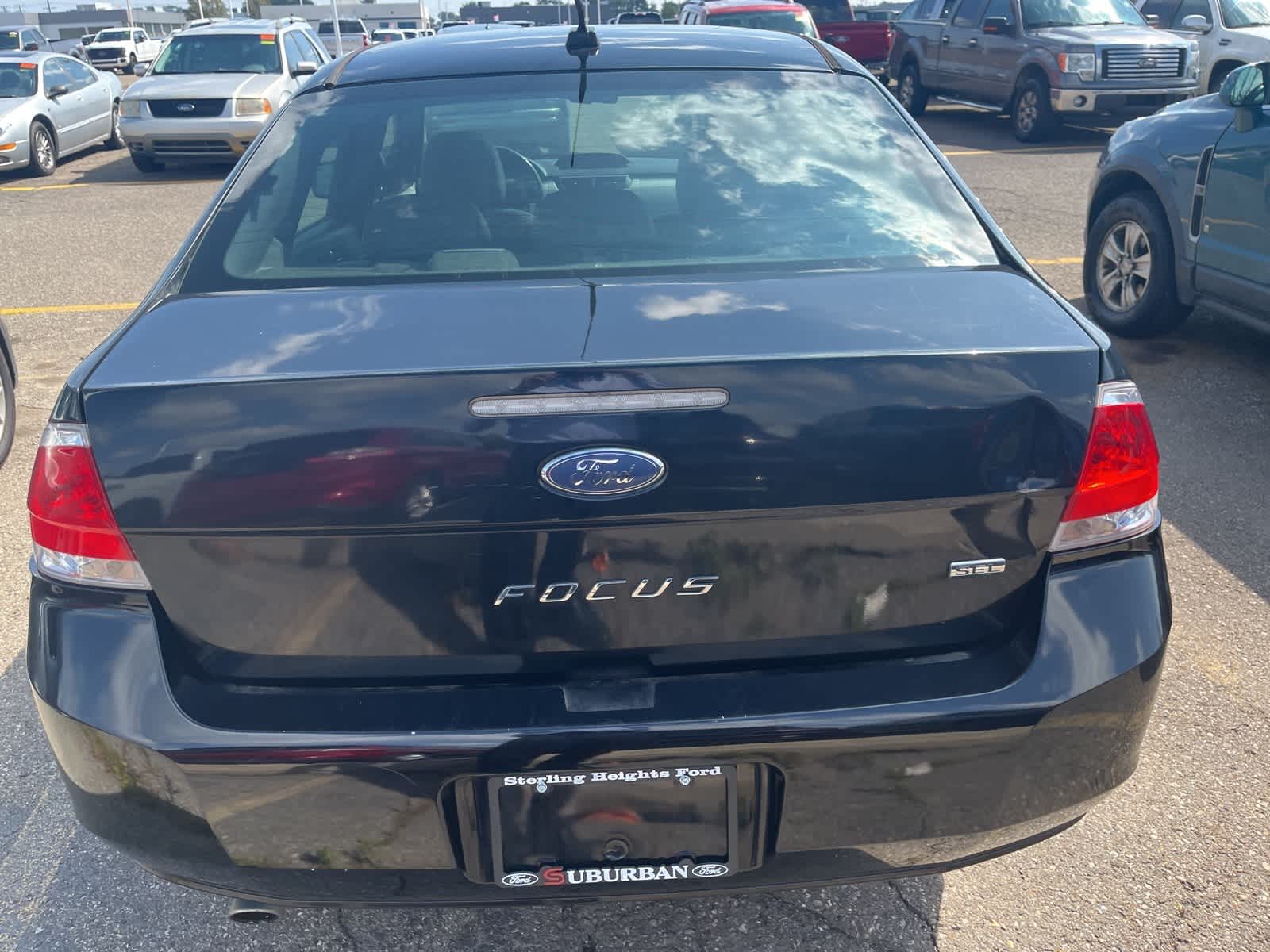 Thumbnail: 2011 Ford Focus - 12