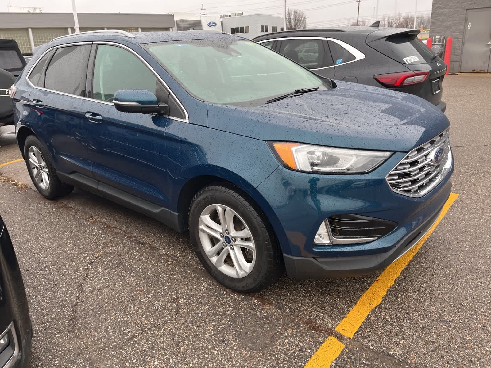 Thumbnail: 2020 Ford Edge - 18