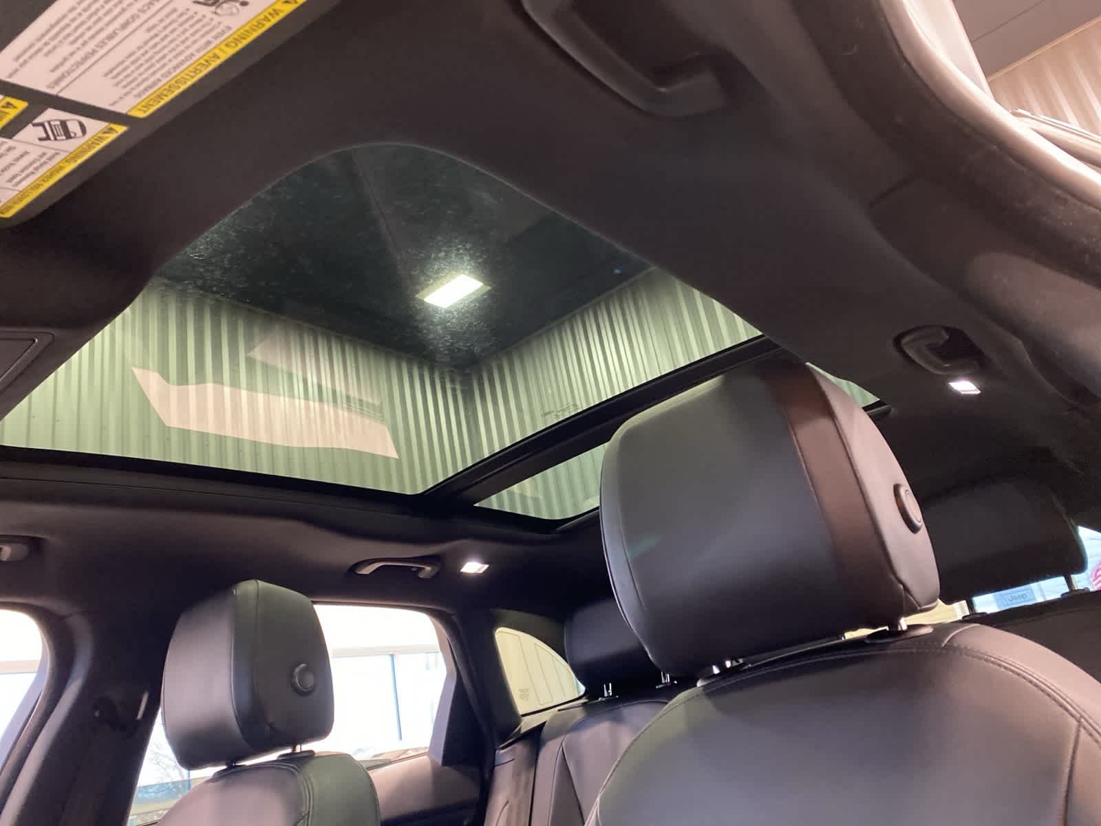 Thumbnail: 2017 Jaguar F-Pace - 29