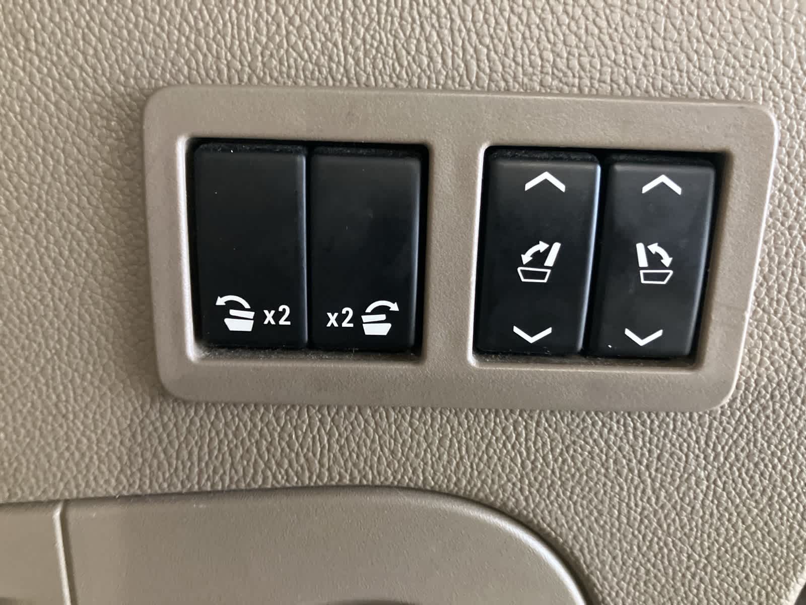 Thumbnail: 2018 GMC Yukon - 33