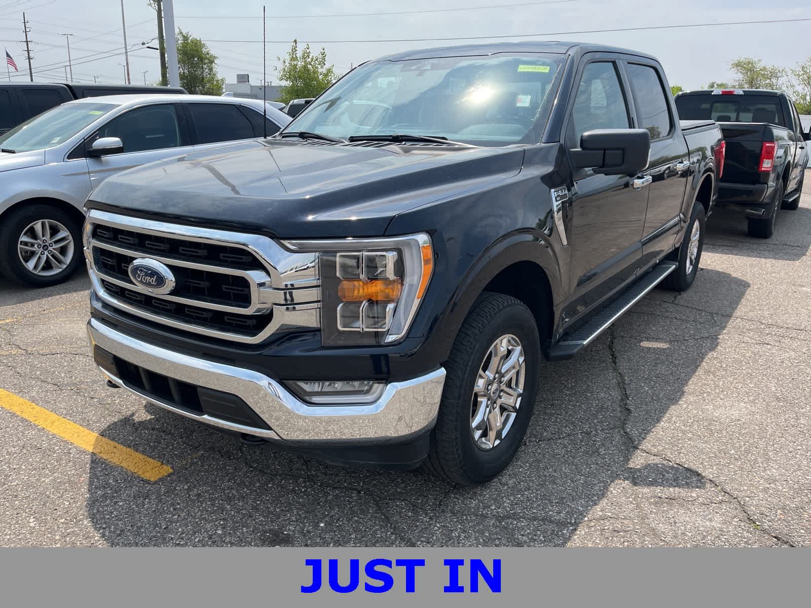 2022 Ford F-150 XLT Hero Image