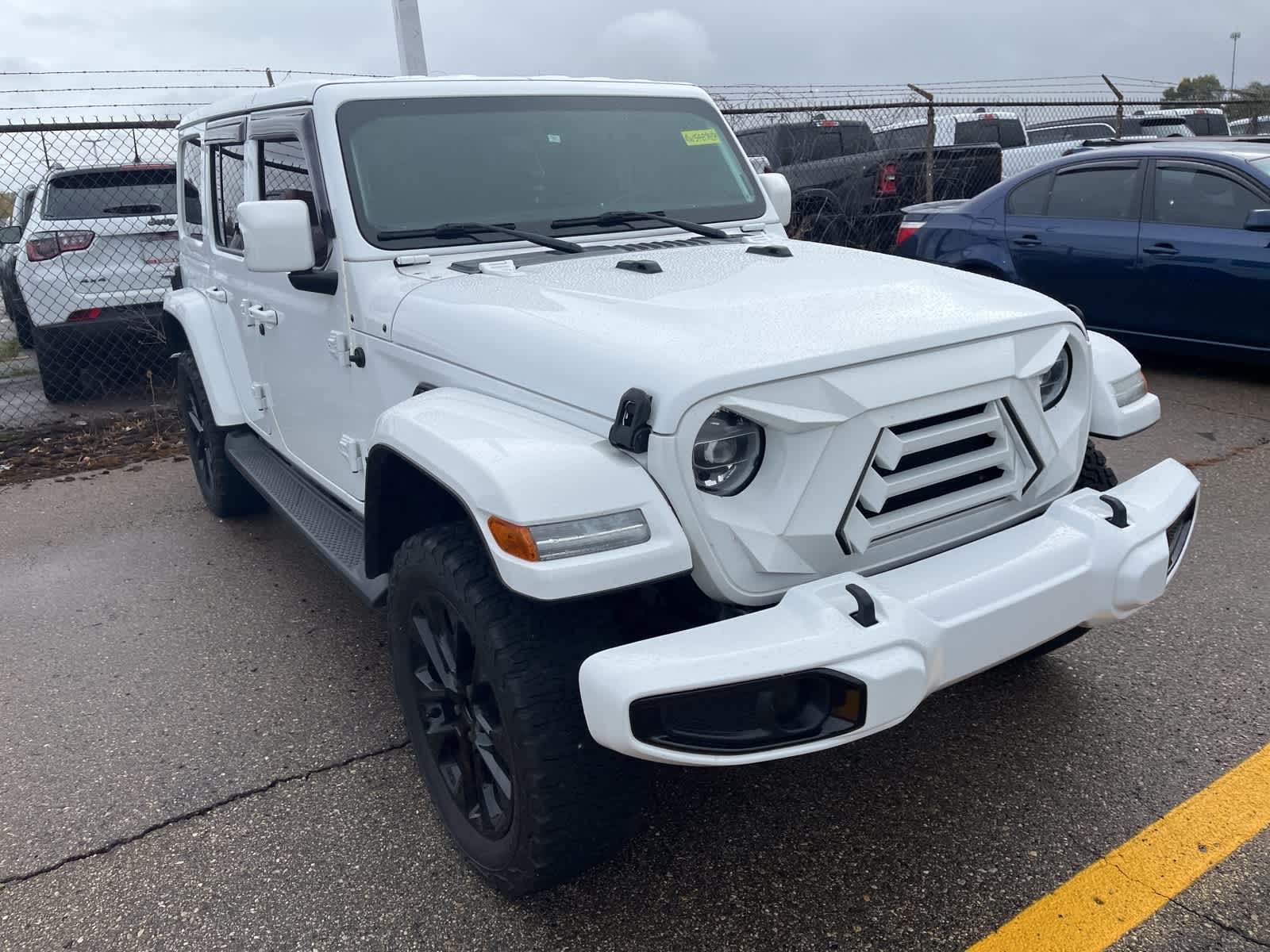 Thumbnail: 2021 Jeep Wrangler - 17