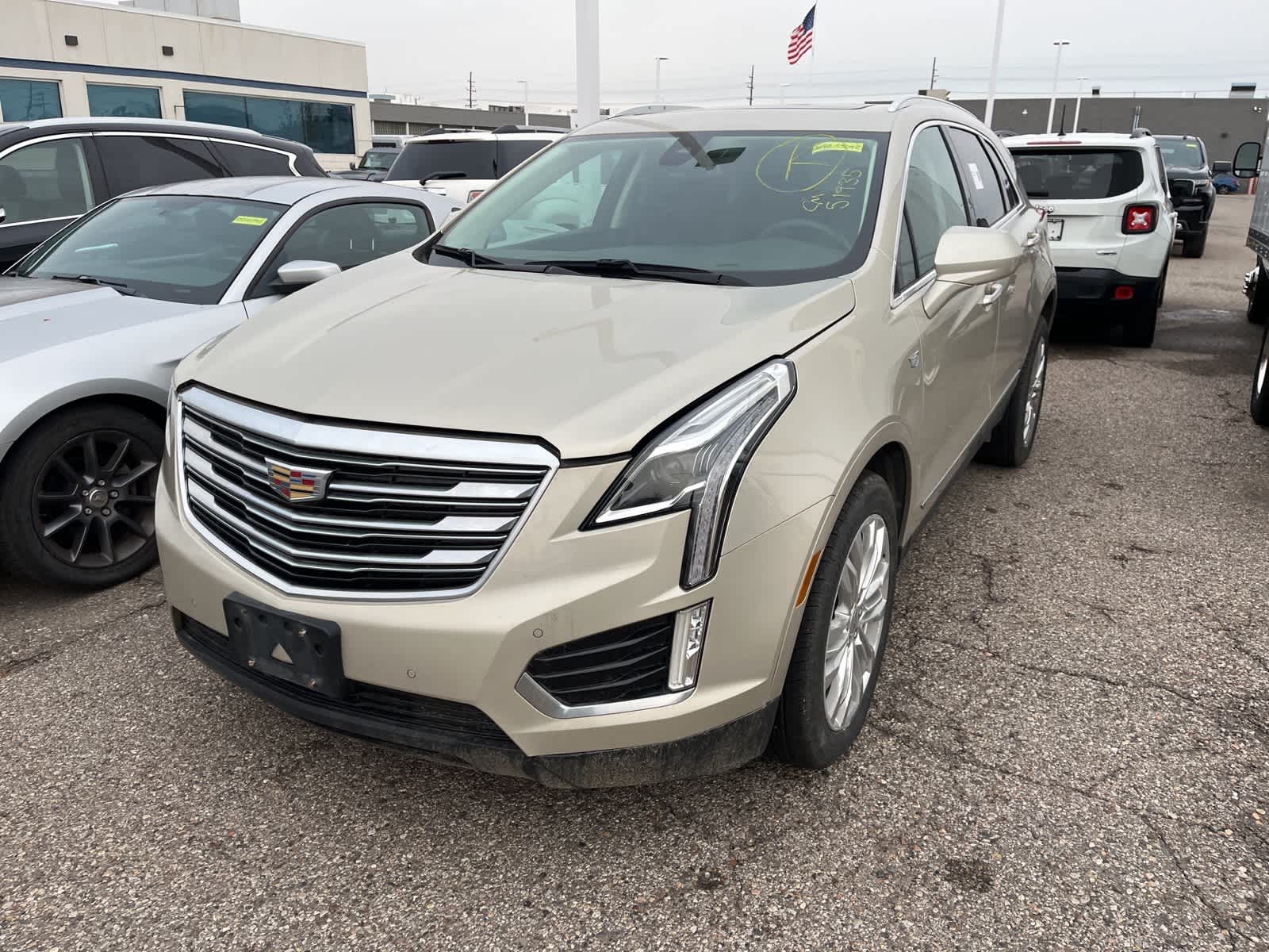 Thumbnail: 2017 Cadillac XT5 - 2