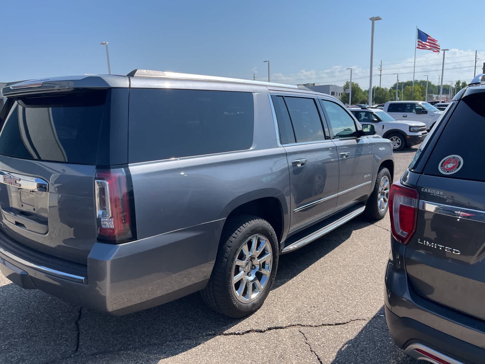 Thumbnail: 2018 GMC Yukon XL - 14
