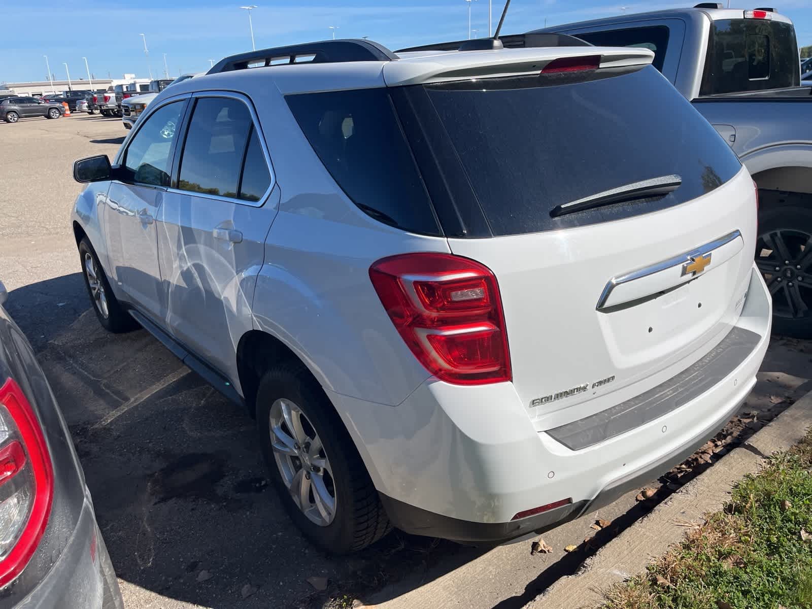 Thumbnail: 2017 Chevrolet Equinox - 8