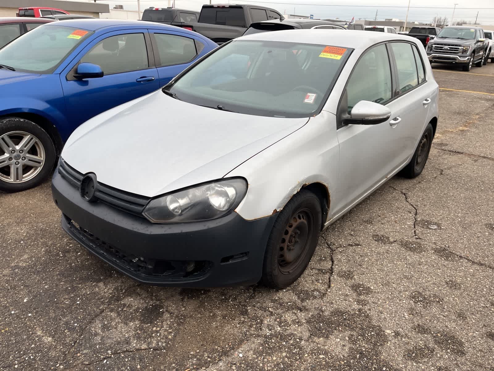 Thumbnail: 2010 Volkswagen Golf - 3