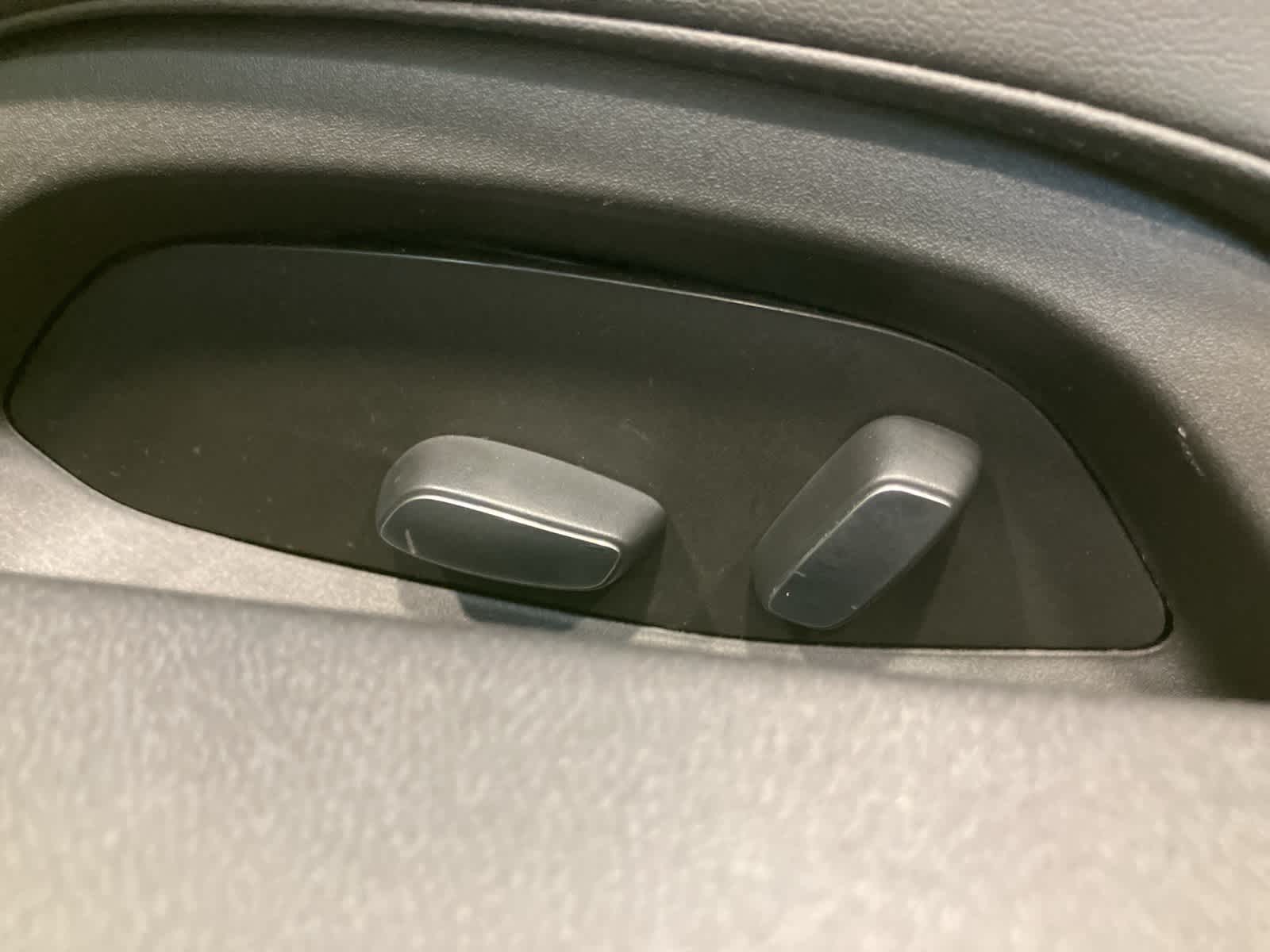 Thumbnail: 2020 Chevrolet Corvette - 11