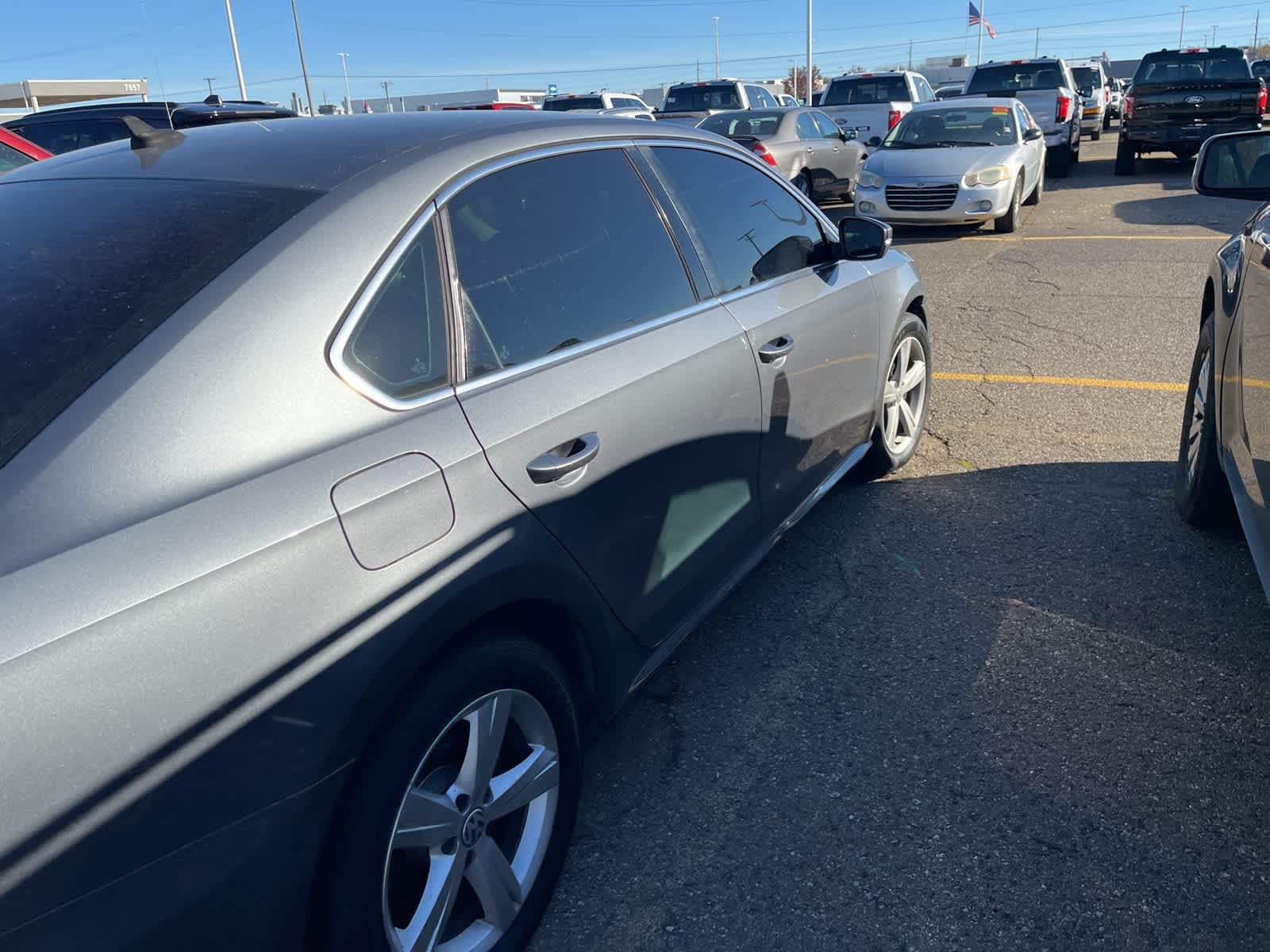 Thumbnail: 2013 Volkswagen Passat - 17