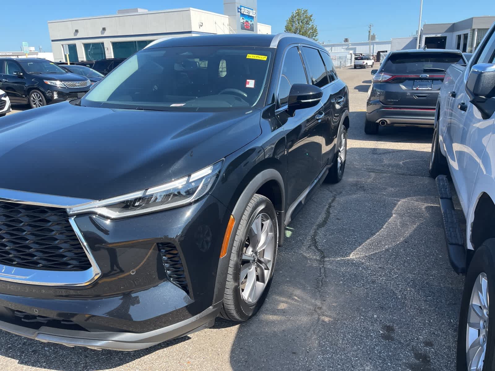 Thumbnail: 2022 INFINITI QX60 - 4