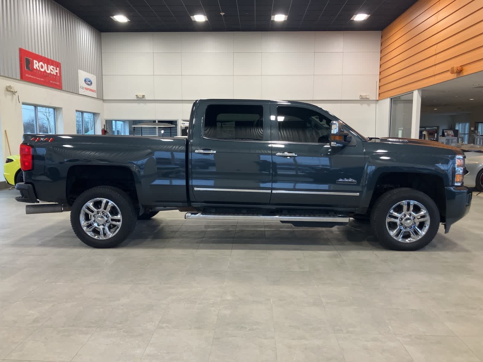 Thumbnail: 2018 Chevrolet Silverado 2500 - 4