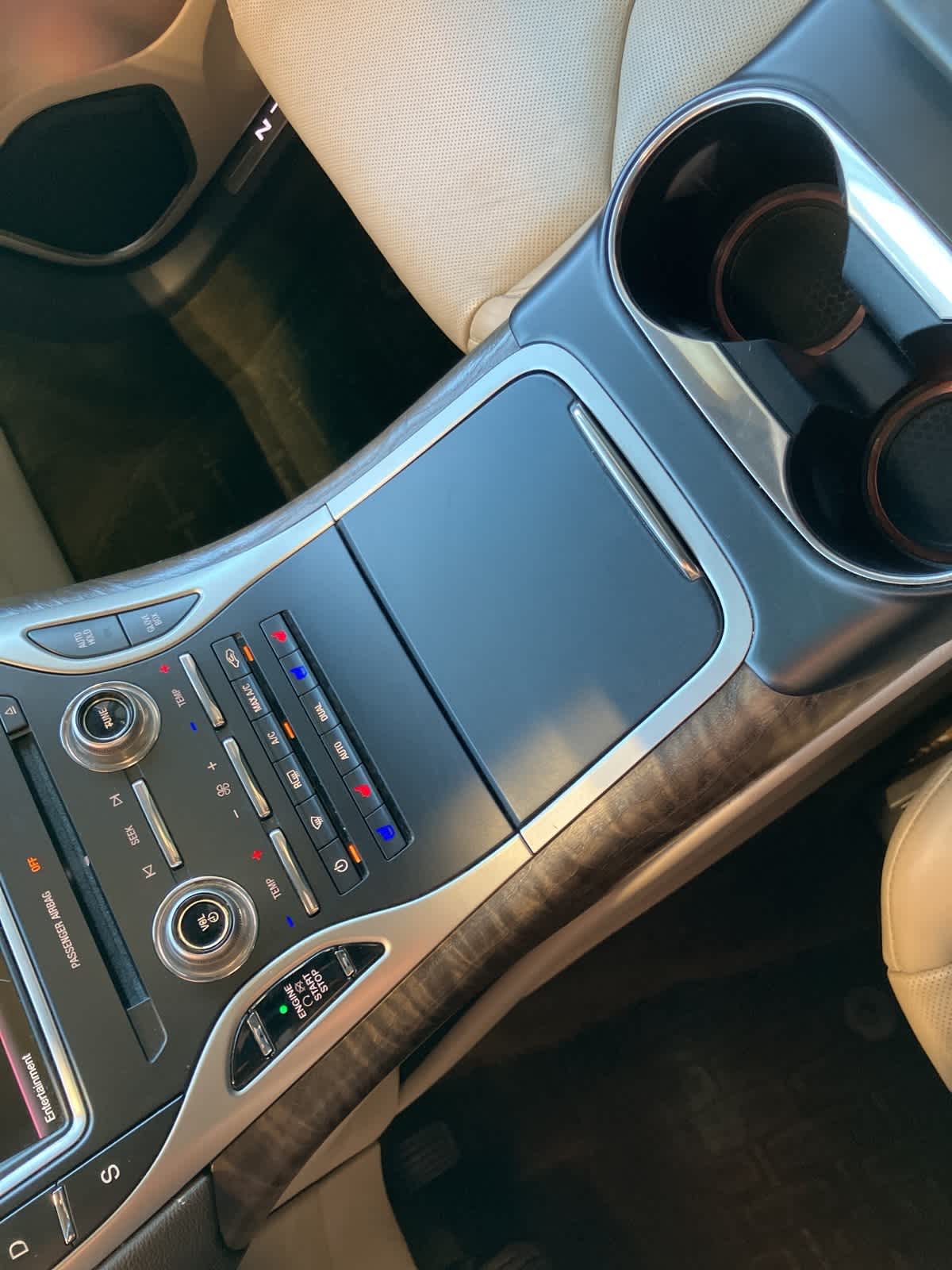 Thumbnail: 2016 Lincoln MKX - 16