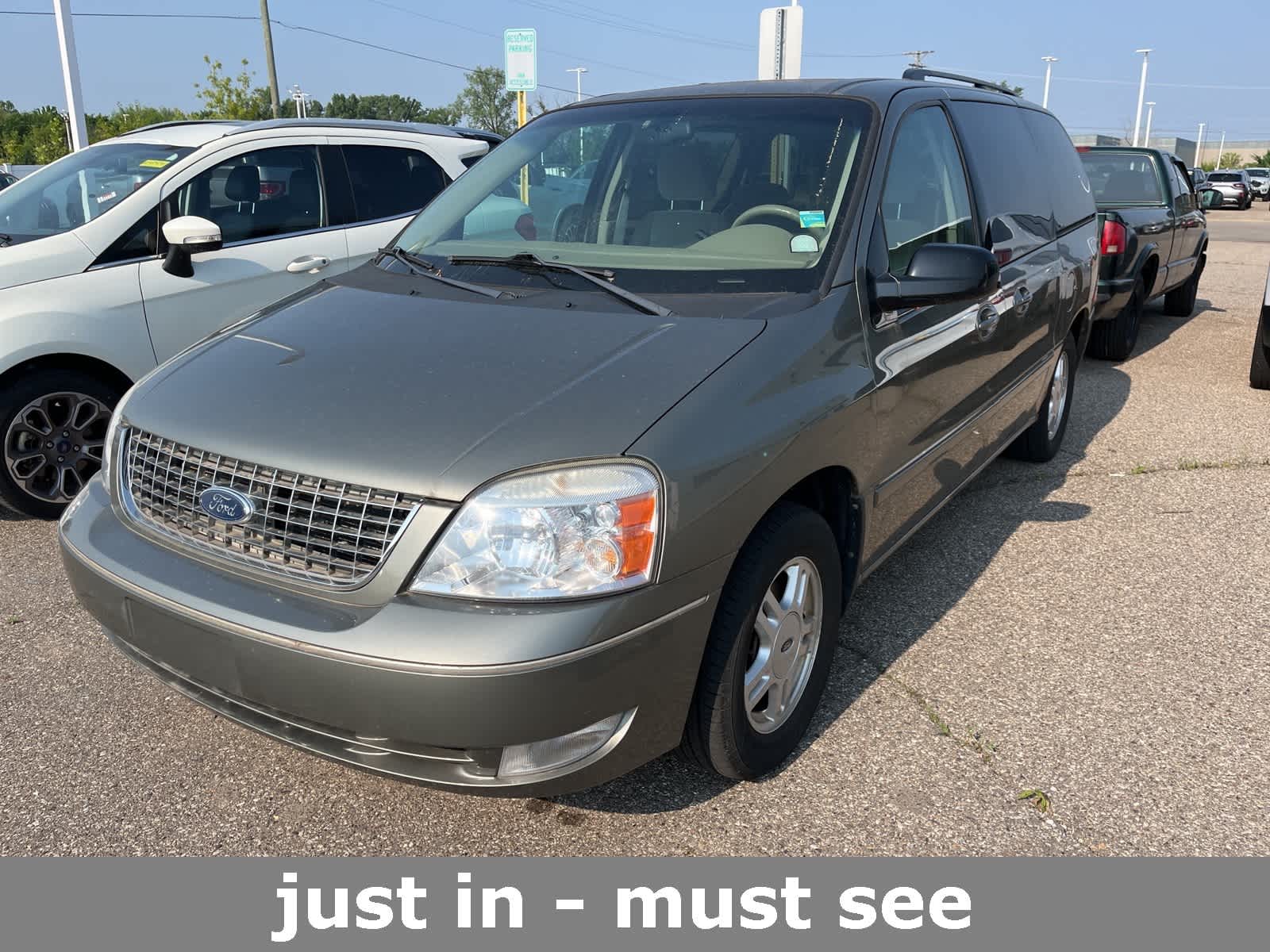 2005 Ford Freestyle SEL -
                  Sterling Heights, MI