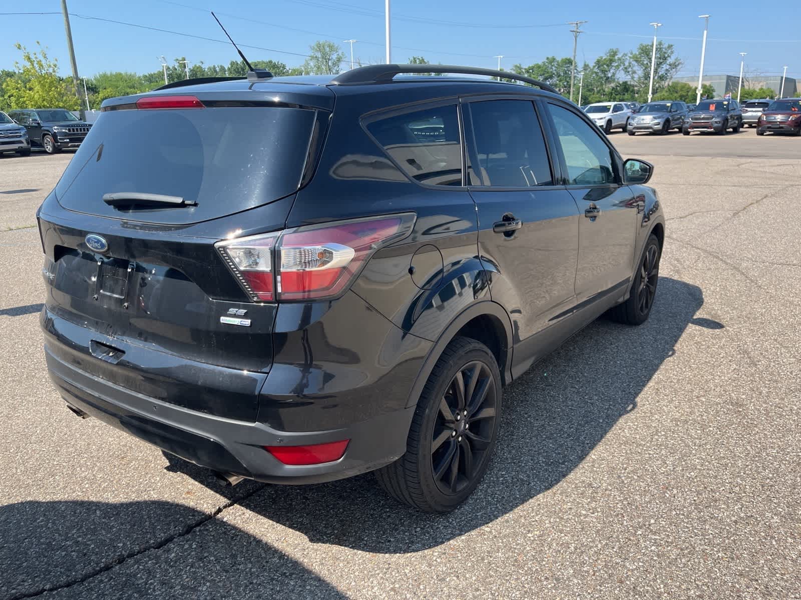 Thumbnail: 2017 Ford Escape - 11