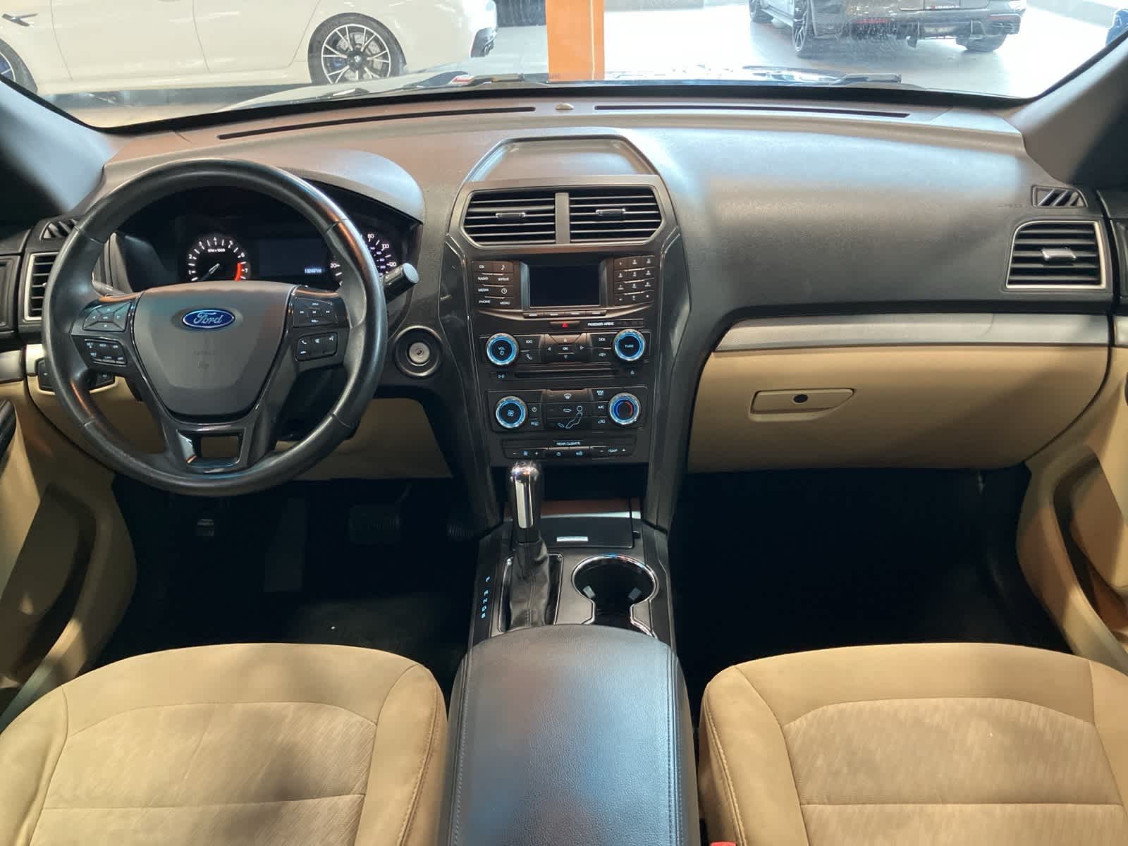 Thumbnail: 2017 Ford Explorer - 21