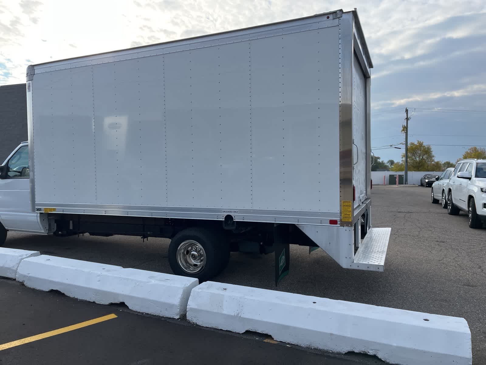 Thumbnail: 2024 Ford Econoline - 10