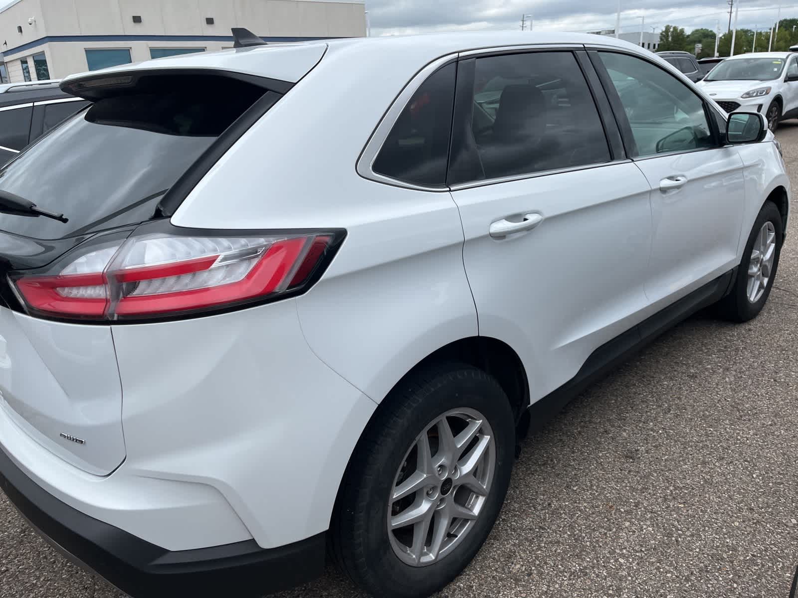 Thumbnail: 2024 Ford Edge - 14