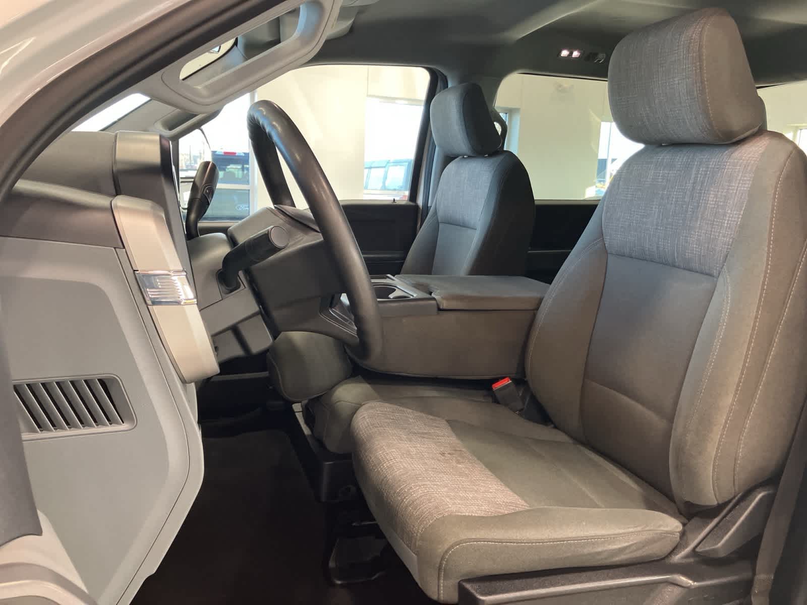 Thumbnail: 2024 Ford Econoline - 12