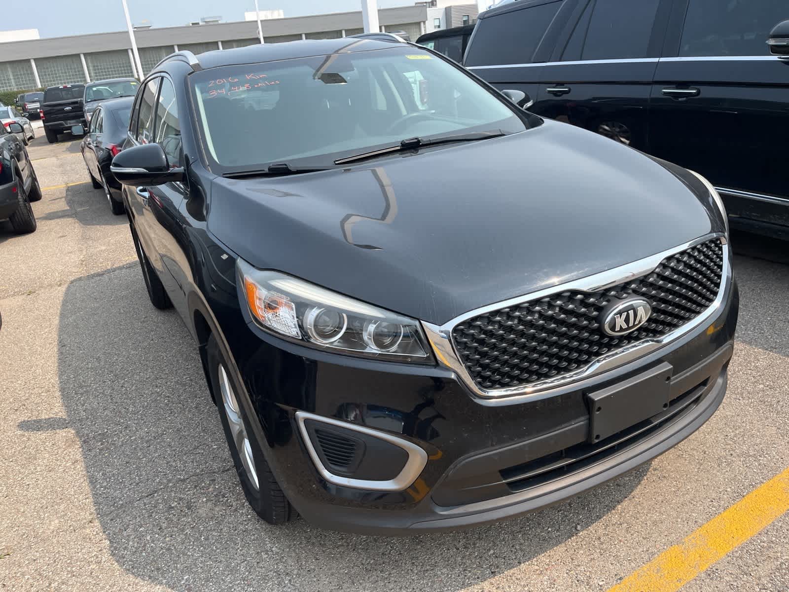 Thumbnail: 2016 Kia Sorento - 19