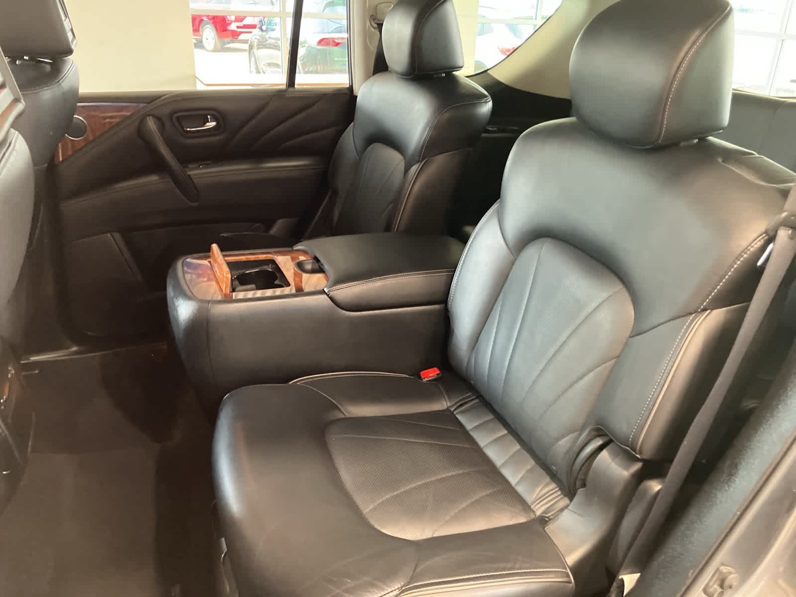 Thumbnail: 2015 INFINITI QX80 - 33