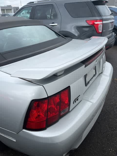 2001 Ford Mustang GT 3