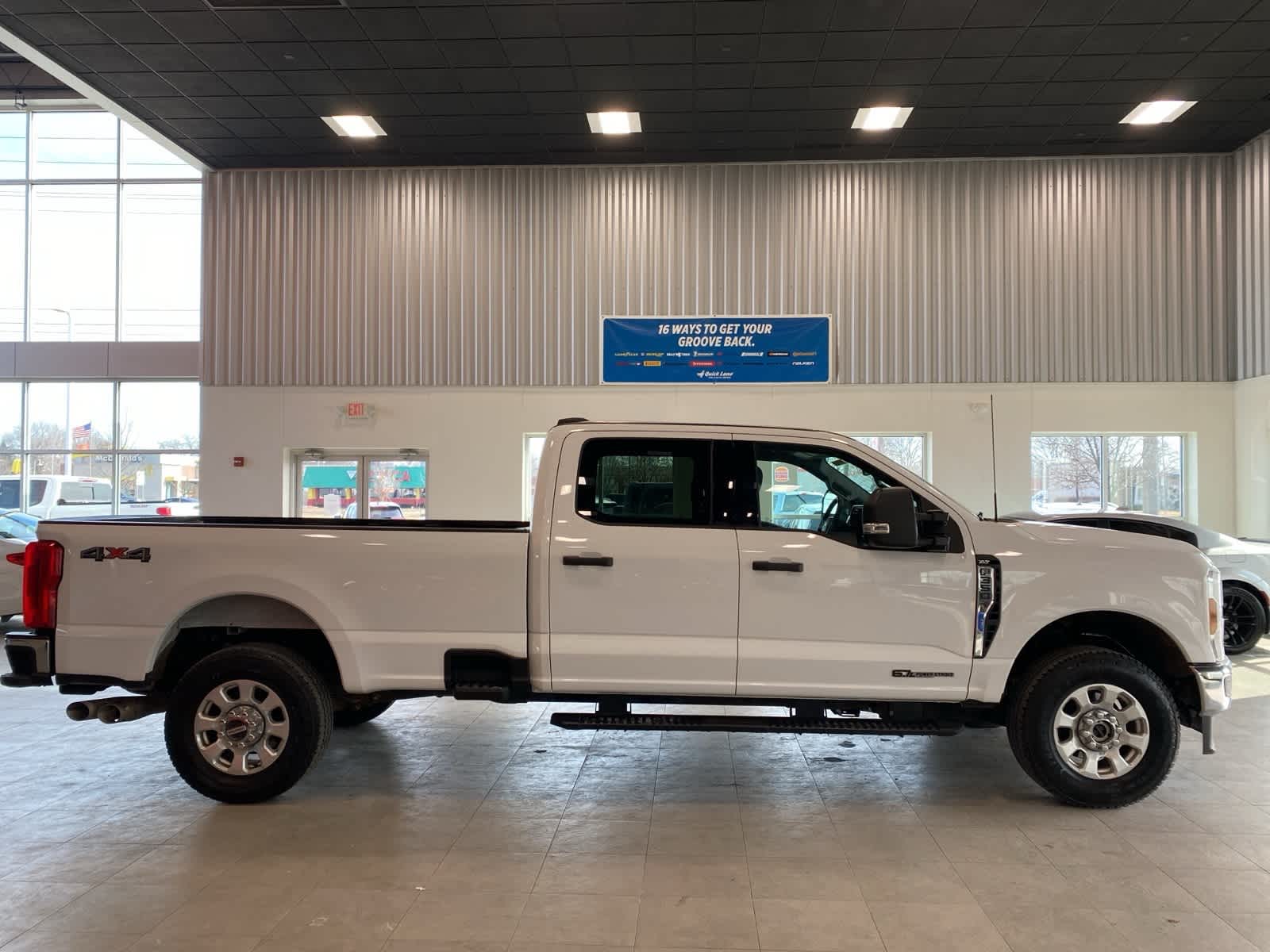 Thumbnail: 2024 Ford Econoline - 6