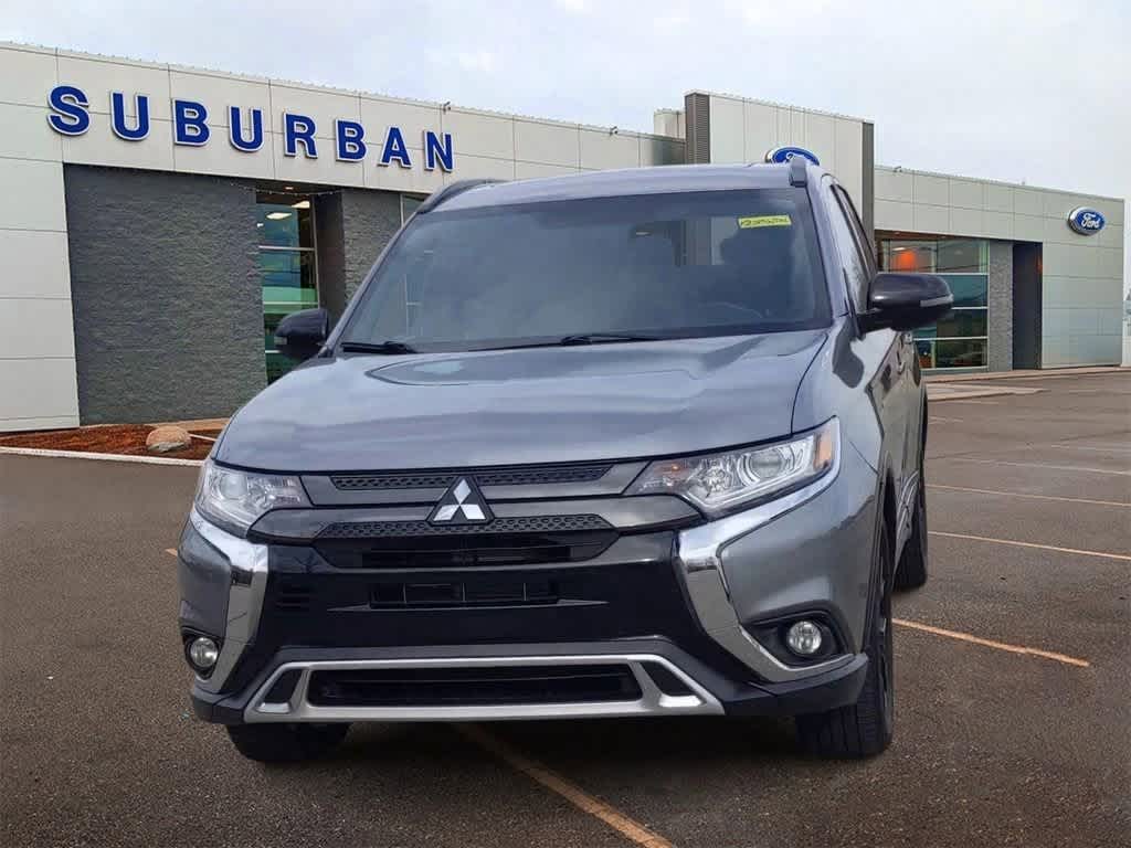 2019 Mitsubishi Outlander LE 3